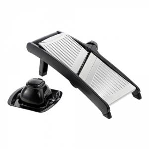 GRÖSSE DES MANDOLINA-HOBELS. 37 x 17,5 cm. Edelstahl 18/8