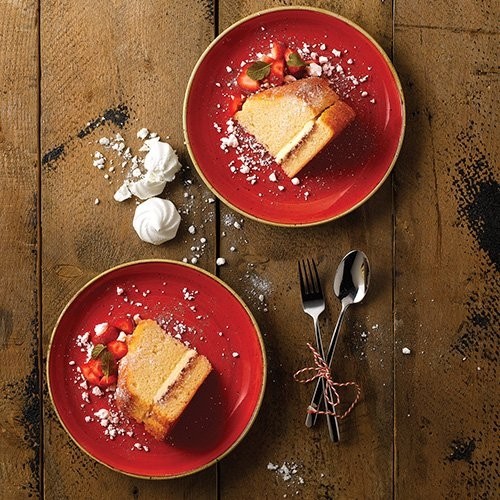 Coupebord kleur Berry Red diam. 26cm. Churchill Stonecast