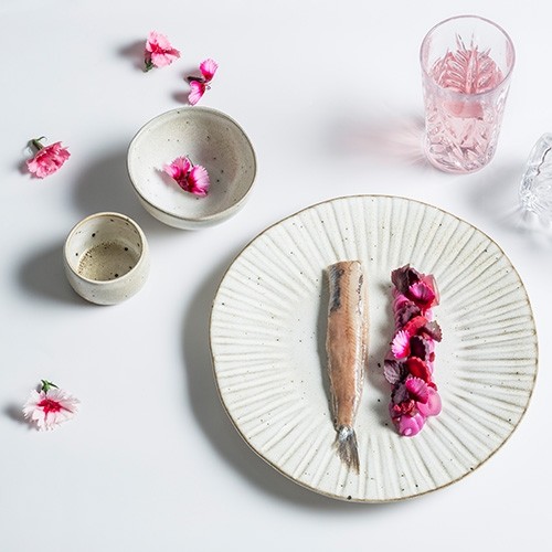 Bord opstaande rand diam. 26,5cm. Stonewhite Q Authentic