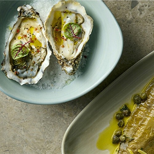 BOWL TRIANGULAR DIAM. 19CM. STONECAST CANVAS NATURAL CHURCHILL