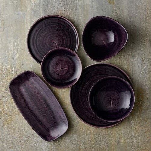 Coupeschaal diam. 24,8cm. Churchill Stonecast Patina Deep Purple
