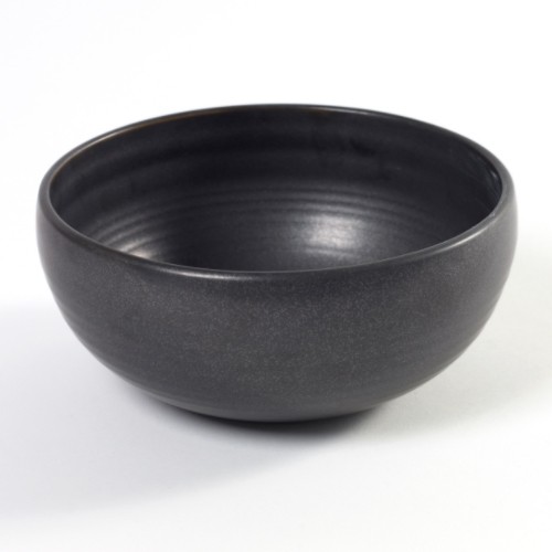 Serveerkom m diam. 17,5cm. hgt. 8cm. kleur zwart Pure by Pascale Naessens Serax