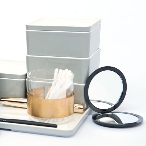 Bakje vierkant laag afm. 10,5x10,5x4,5cm. kleur lichtgrijs melamine CUBE